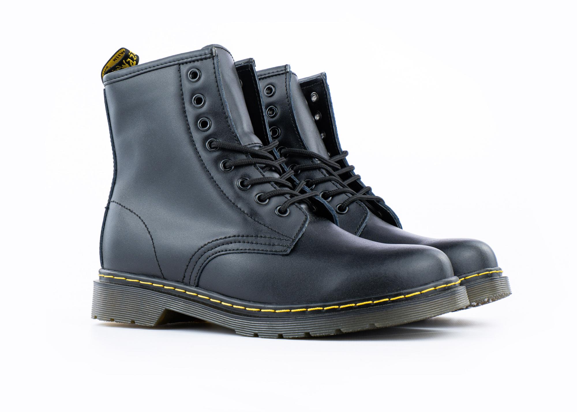 Купить мужские Ботинки Dr. Martens 1460 Smooth Leather Lace Up Boots (A136)  размеры: 41, 42, 43, 44, 45 по цене:6 900 ₽ в Калининграде