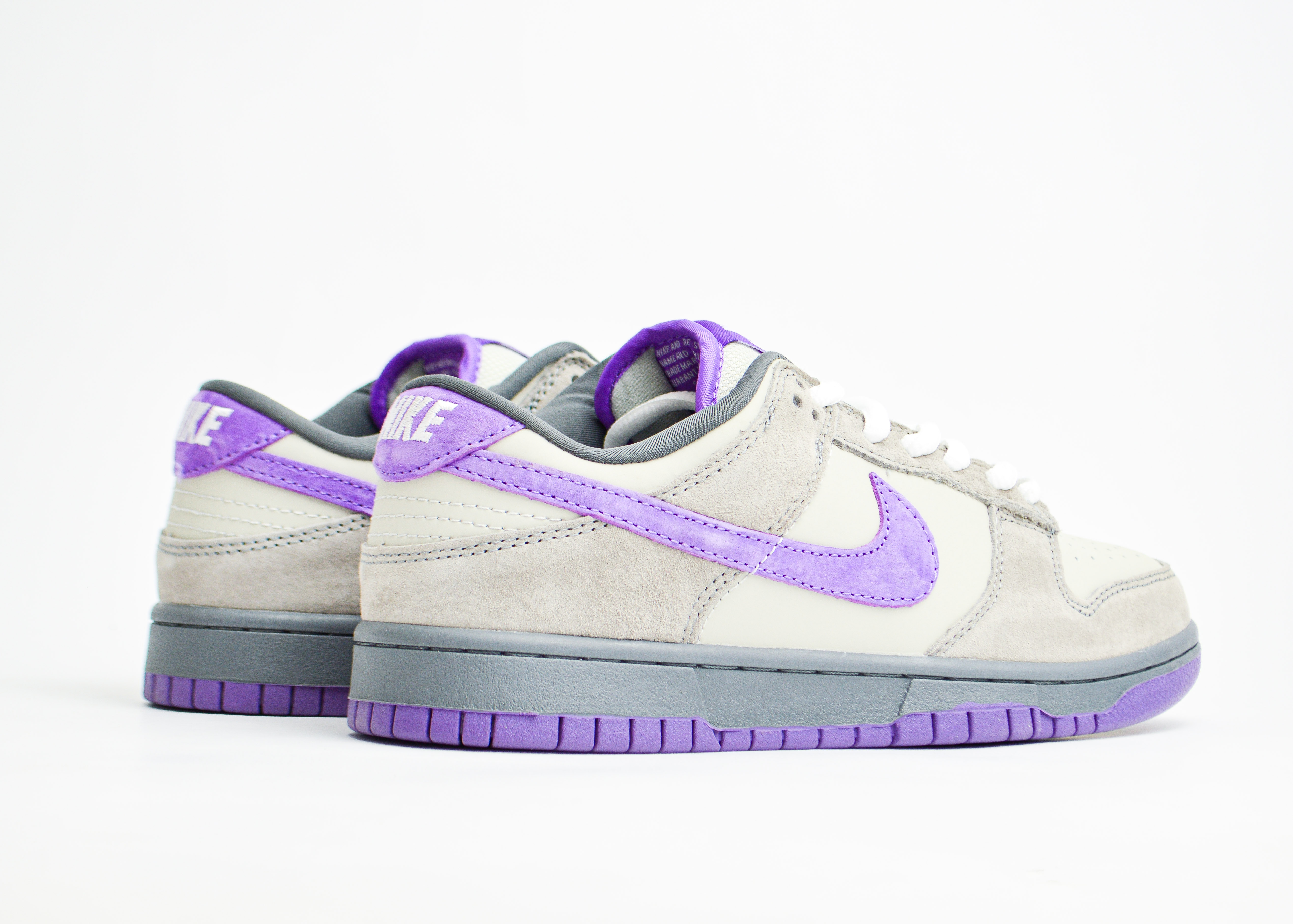 Nike dunk low purple pigeon