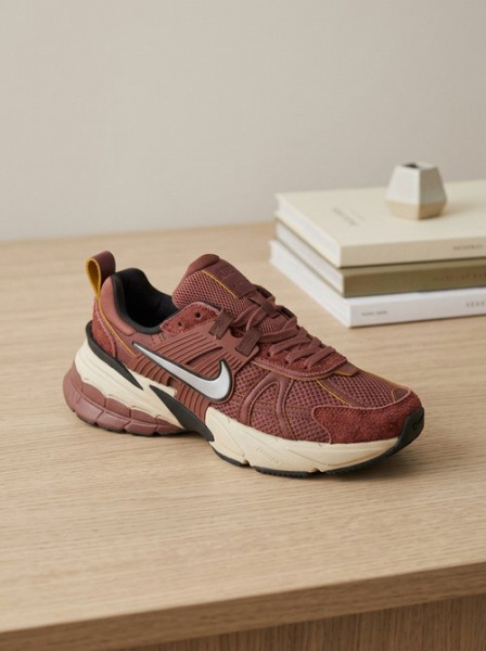 Кроссовки Nike V2K Run "Red Sepia Dark Pony Women’s" (W910-6)