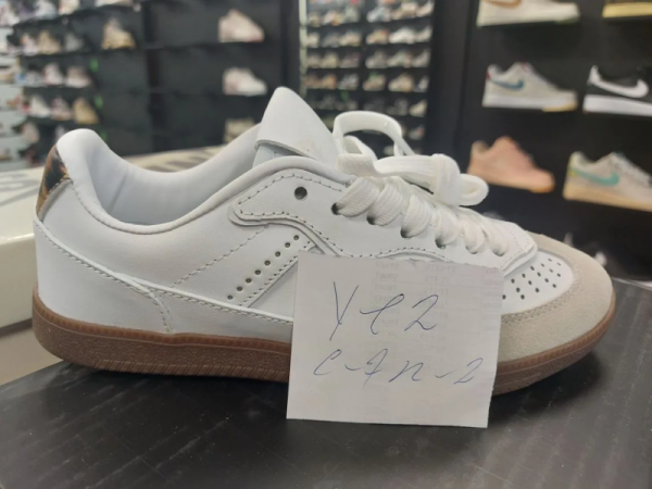 Кроссовки кожаные "White" (Y12)