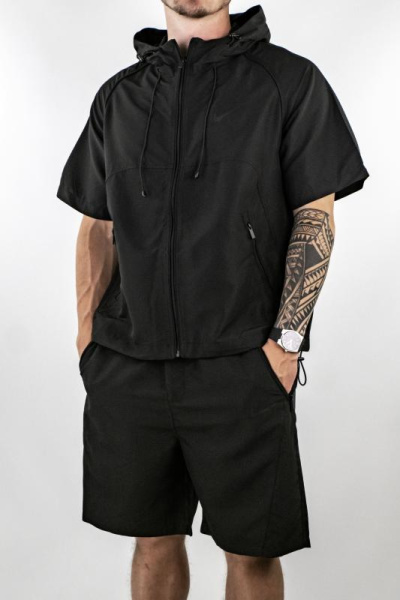 Костюм спортивный Nike (спортивная футболка+шорты) (78804))