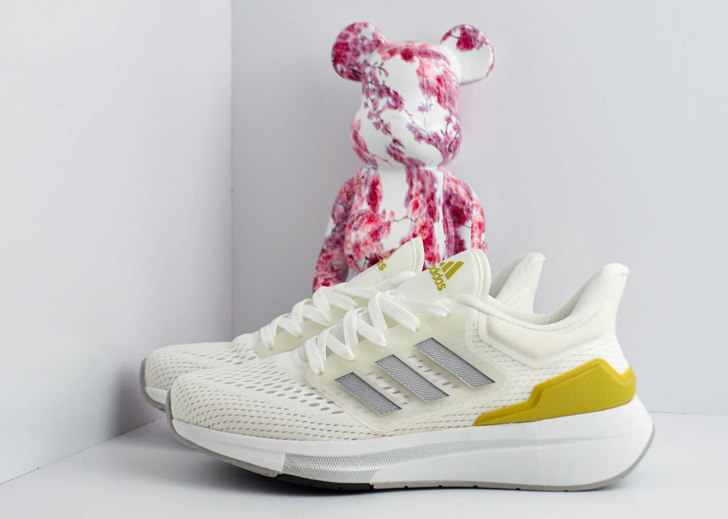 Взлетайте на новых высотах с кроссовками Adidas Ultraboost 22