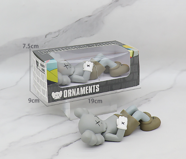 Игрушка лежачая KAWS (21036700)