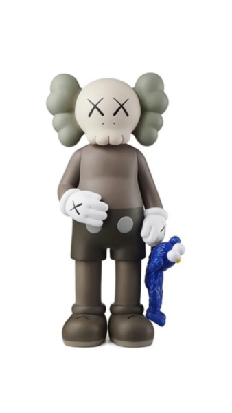 Статуэтка Kaws с игрушкой в руке стоячая (21036777)