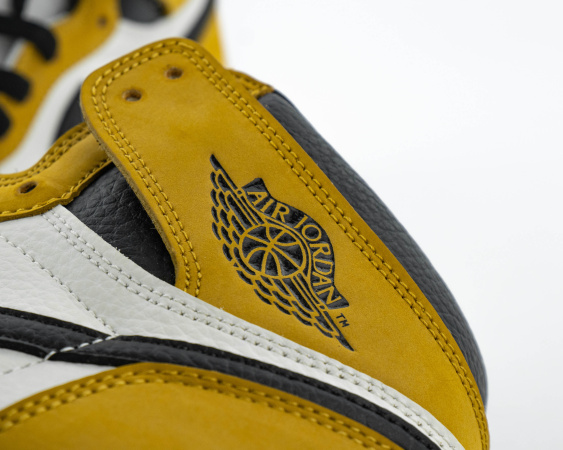 Кроссовки Air Jordan 1 Retro High OG "Rookie of the Year" (700-4А) от магазина vikingsmen.ru