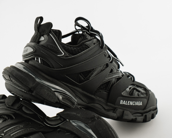 Кроссовки Balenciaga Track Sneaker "Triple Black" (054-2) от магазина vikingsmen.ru