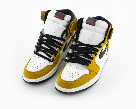 Кроссовки Air Jordan 1 Retro High OG "Rookie of the Year" (700-4А) от магазина vikingsmen.ru
