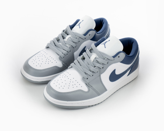 Кроссовки Nike Air Jordan 1 Low WMNS "Stealth French Blue" (М5526-50) [СС] от магазина vikingsmen.ru