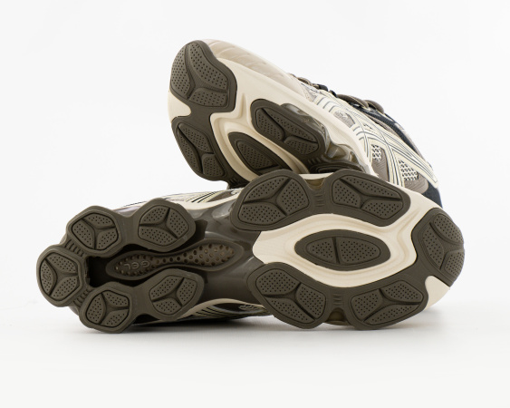 Кроссовки Asics Gel-Quantum Kinetic "Birch/Dark Taupe" (075-5) от магазина vikingsmen.ru