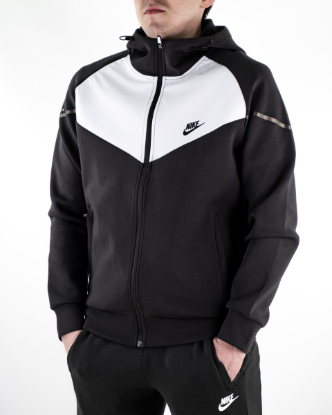 Анонс Изображения Костюм спортивный мужской Nike (2351)