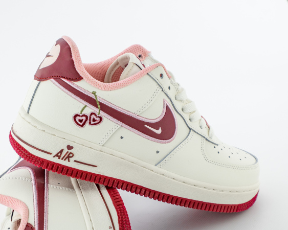 Кроссовки Nike Air Force 1 Low WMNS "Valentine's Day (2023) (955-2) от магазина vikingsmen.ru