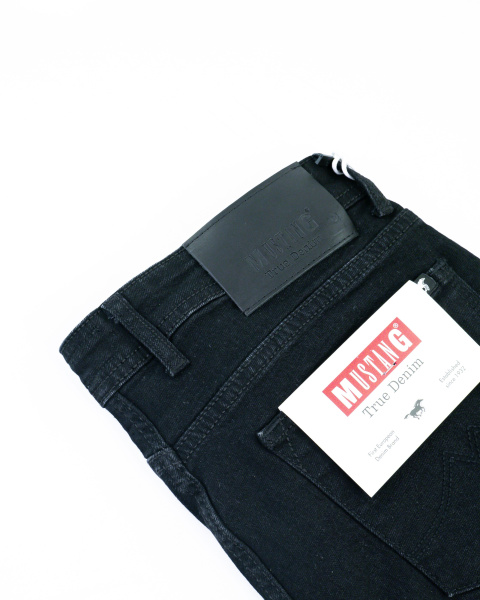 Анонс Изображение Мужские джинсы Mustang (Черный) (061-3142)