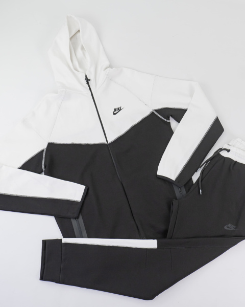 Анонс Изображения Костюм спортивный Nike (3457)