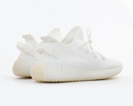 Кроссовки Adidas Yeezy Boost 350 V2 "Triple White" (М904-31) от магазина vikingsmen.ru
