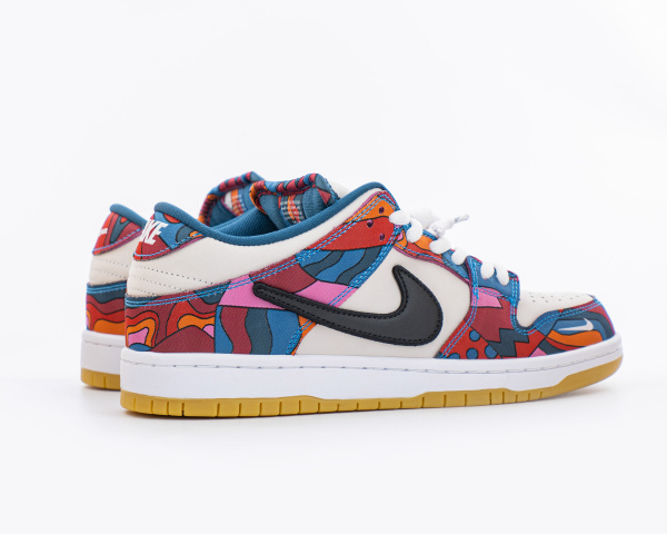 Кроссовки Parra x Nike SB Dunk Low Pro Abstract Art (2021) (9906-5) от магазина vikingsmen.ru