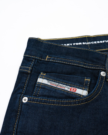 Детальное Изображение Джинсы Diesel мужские (858-3147)