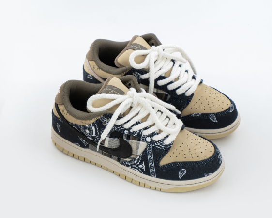 Кроссовки Travis Scott x Nike Dunk Low Premium QS SB Cactus Jack (М9905-1) [СС] от магазина vikingsmen.ru
