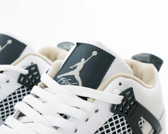 Кроссовки Nike Air Jordan 4 Retro "Seafoam" (5003-39) от магазина vikingsmen.ru