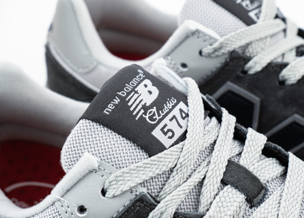 Кроссовки New Balance 574 "LT.Grey/DK.Grey/Black" (477-6) от магазина vikingsmen.ru