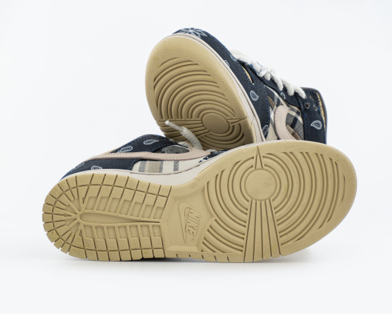 Кроссовки Travis Scott x Nike Dunk Low Premium QS SB Cactus Jack (М9905-1) [СС] от магазина vikingsmen.ru