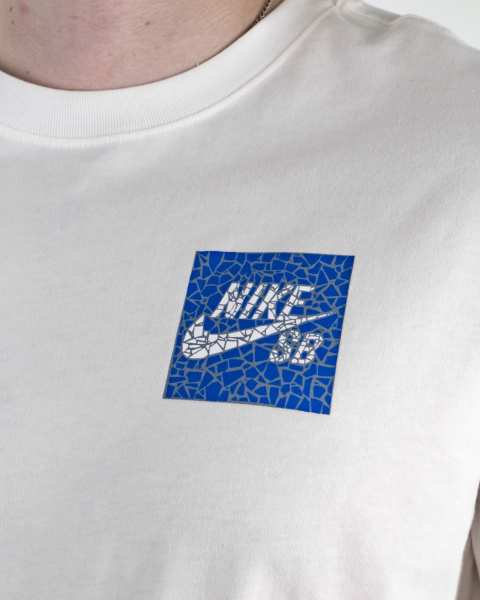 Анонс Изображения Футболка Nike крупный логотип "NIKE SB" в квадратах (21039168)