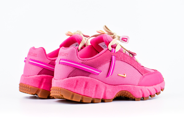 Кроссовки Jacquemus x Wmns Nike Air Humara LX "Pink Flash" (326-3) |CC| от магазина vikingsmen.ru