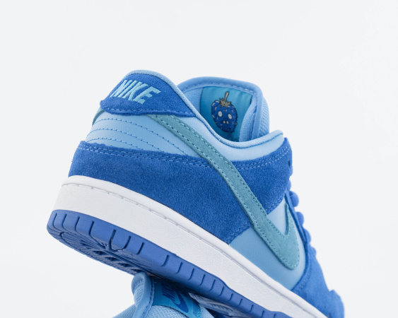 Кроссовки Nike Dunk Low Pro SB "Fruity Pack – Blue Raspberry" (M5505-55) |AB| от магазина vikingsmen.ru