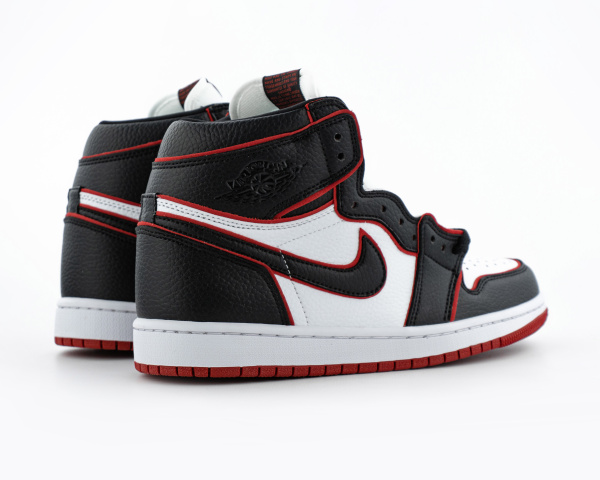 Кроссовки Air Jordan 1 Retro High OG "Bloodline" (700-3А) от магазина vikingsmen.ru