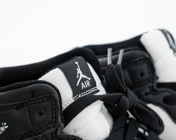 Детские кроссовкм Nike Air Jordan 1 High "Panda" (С583В-11) от магазина vikingsmen.ru