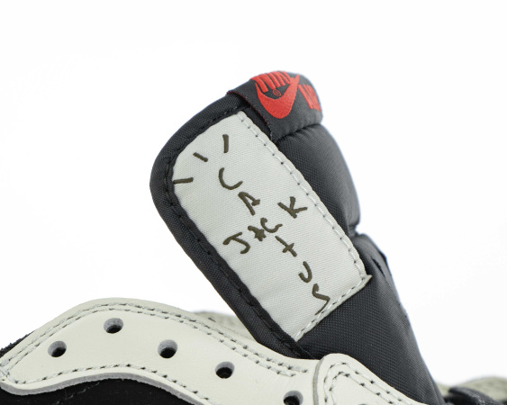 Кроссовки Travis Scott x Wmns Air Jordan 1 Low OG "Olive" (9628-7) [СС] от магазина vikingsmen.ru