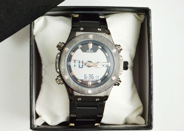 Анонс изображения Часы в коробке. бренд (191180)