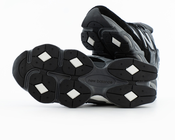 Кроссовки New Balance 9060 Termo "Black Castlerock" (07-1) от магазина vikingsmen.ru
