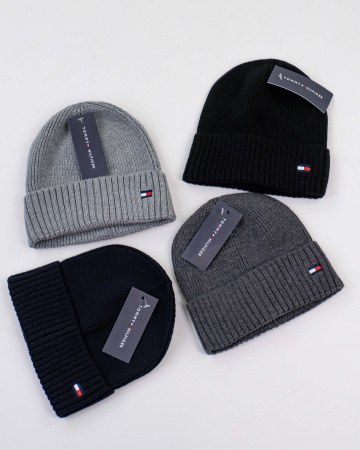 Детальное изображение товара Шапки брендовые в ассортименте (21038317)