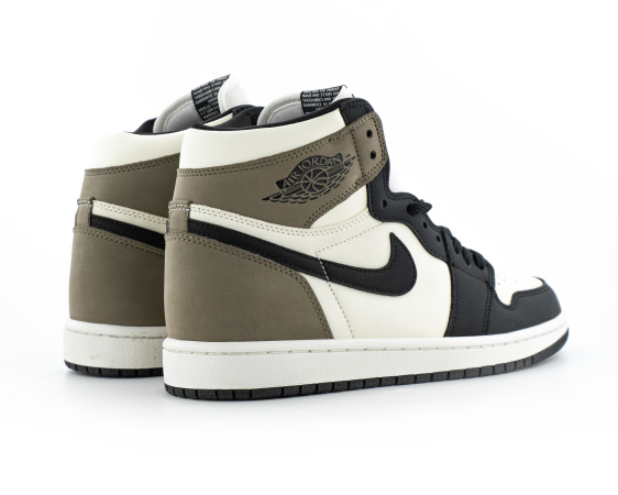Кроссовки Air Jordan 1 Retro High OG "Dark Mocha" (700-2) от магазина vikingsmen.ru