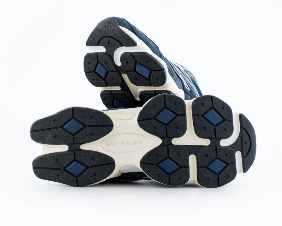 Кроссовки New Balance 9060 Outerspace (М560-16А) от магазина vikingsmen.ru