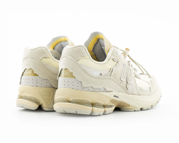 Кроссовки New Balance 2002R "Protection Pack – Sandstone" (W110-11) от магазина vikingsmen.ru