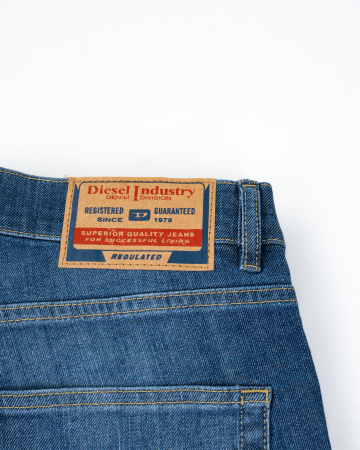 Детальное Изображение Джинсы Diesel мужские (858-3147-1)