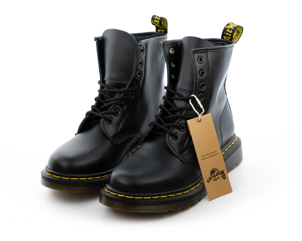 Ботинки Dr. Martens 1460 Smooth Leather Lace Up Boots (21038344) от магазина vikingsmen.ru