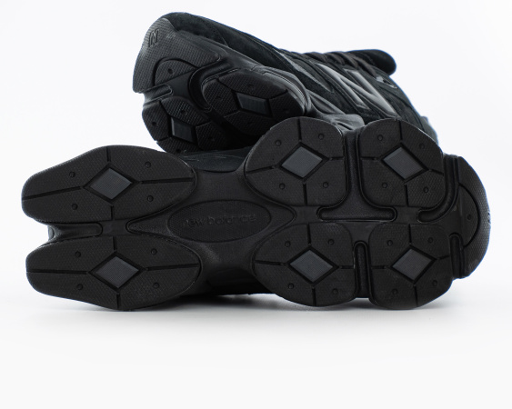 Кроссовки New Balance 9060 "Black" с мехом (M905-1)|BA1| от магазина vikingsmen.ru