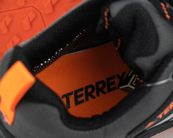 Кроссовки Adidas Terrex Swift R3 GTX "Grey Solar Red" (4025-3) от магазина vikingsmen.ru