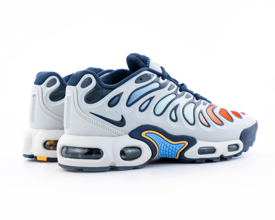 Кроссовки Nike Air Max Plus Drift "Football Grey Aquarius Blue" (М923-7) от магазина vikingsmen.ru