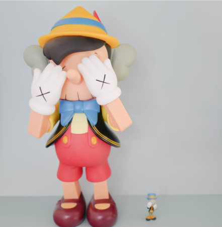 Детальное Изображение Статуэтка Pinocchio от Kaws