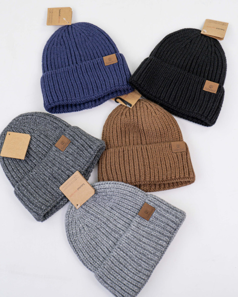 Анонс изображение товара Шапки брендовые в ассортименте (21038317)