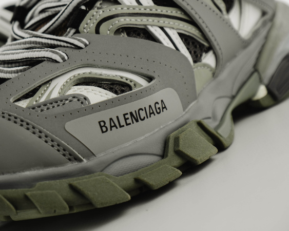 Кроссовки Wmns Balenciaga Track Sneaker "Beige" (054-5) от магазина vikingsmen.ru