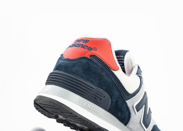 Кроссовки New Balance 574 "LT.Grey/DK.Blue/White/Red" (477-10) от магазина vikingsmen.ru