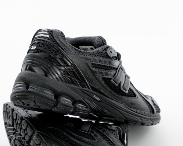 Кроссовки New Balance 1906 "Triple Black" (М508-5) [СС] от магазина vikingsmen.ru