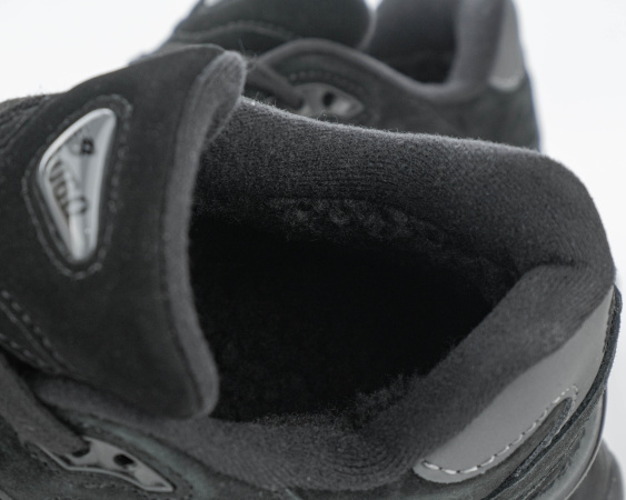 Кроссовки New Balance 9060 "Black" с мехом (M905-1)|BA1| от магазина vikingsmen.ru