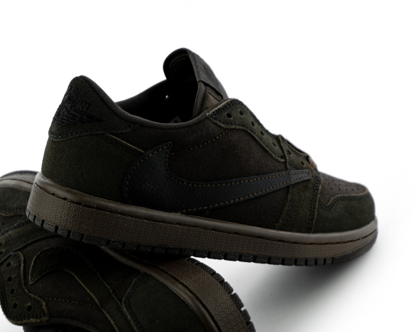 Кроссовки Travis Scott x Air Jordan 1 Retro Low OG SP "Velvet Brown" (028-1) от магазина vikingsmen.ru