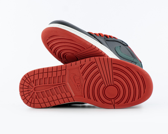 Кроссовки Wmns Air Jordan 1 Retro Low OG "Black Gorge Green" (002-3) от магазина vikingsmen.ru