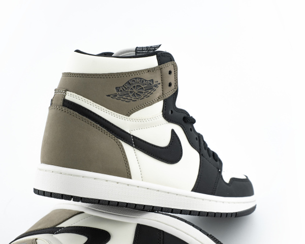 Кроссовки Air Jordan 1 Retro High OG "Dark Mocha" (700-2) от магазина vikingsmen.ru